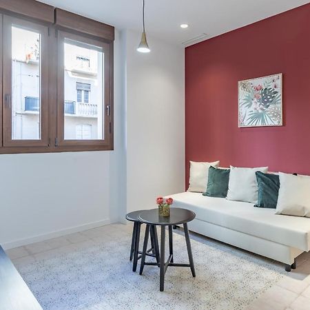 Modern Apartment Close To City Centre Valencia Exterior photo